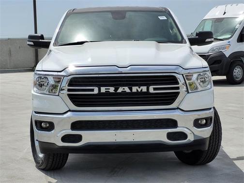 Photo 3 of 31 of 2020 RAM 1500 Big Horn