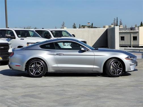 Photo 5 of 31 of 2021 Ford Mustang EcoBoost Premium