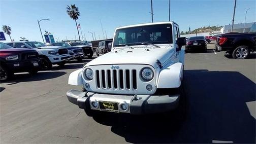 Photo 3 of 24 of 2018 Jeep Wrangler JK Unlimited Sahara