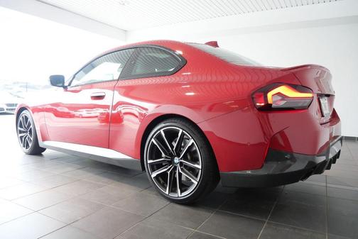 Photo 3 of 22 of 2022 BMW 230 i