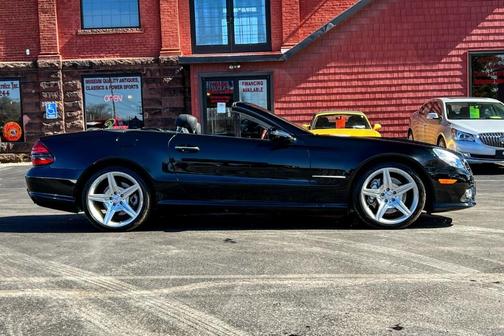 Photo 2 of 48 of 2009 Mercedes-Benz SL-Class SL550 Roadster