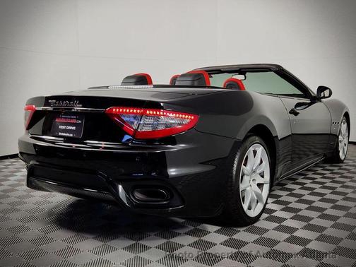 Photo 2 of 62 of 2019 Maserati GranTurismo Sport