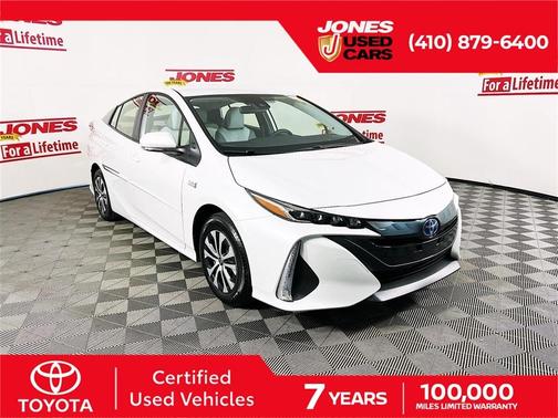 Photo 1 of 33 of 2022 Toyota Prius Prime XLE
