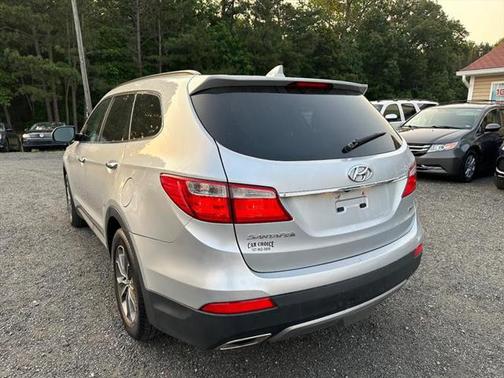 Photo 4 of 30 of 2015 Hyundai Santa Fe GLS