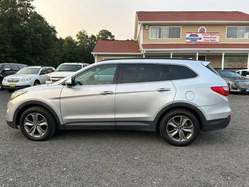 Photo 2 of 30 of 2015 Hyundai Santa Fe GLS