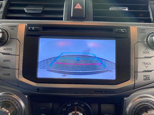 Photo 5 of 27 of 2018 Toyota 4Runner SR5 Premium