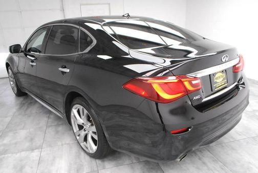 Photo 5 of 53 of 2018 INFINITI Q70L 3.7X LUXE
