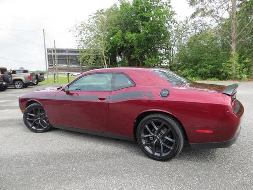 Photo 4 of 26 of 2021 Dodge Challenger R/T