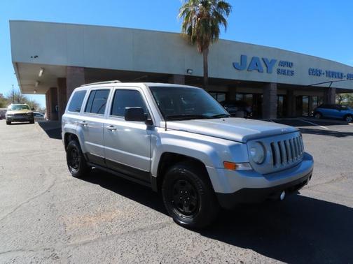 Photo 1 of 21 of 2015 Jeep Patriot Sport