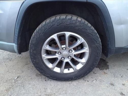 Photo 5 of 21 of 2015 Jeep Grand Cherokee Limited