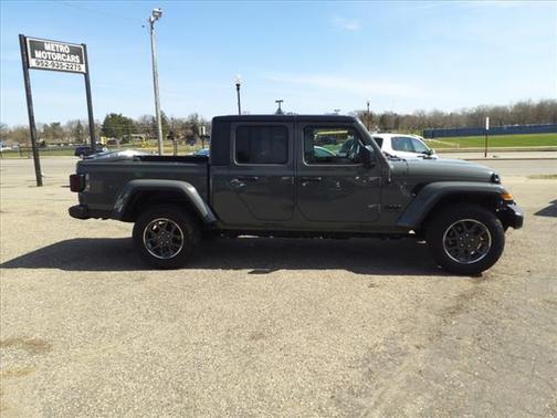 Photo 4 of 24 of 2020 Jeep Gladiator Sport