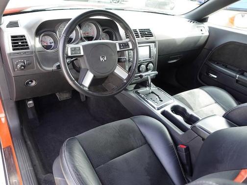 Photo 2 of 30 of 2008 Dodge Challenger SRT8