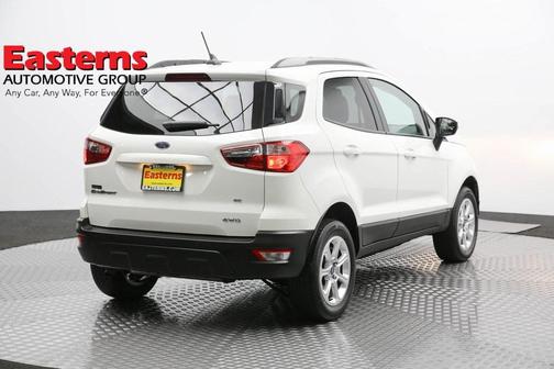 Photo 5 of 60 of 2018 Ford EcoSport SE