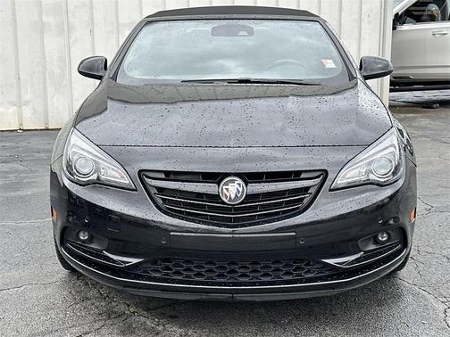 Photo 3 of 27 of 2018 Buick Cascada Sport Touring