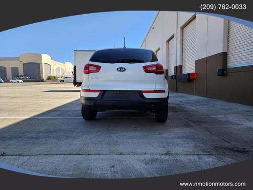 Photo 5 of 15 of 2011 Kia Sportage LX
