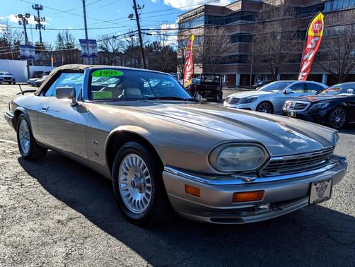 Photo 5 of 50 of 1995 Jaguar XJS Cabriolet