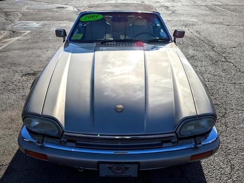 Photo 3 of 50 of 1995 Jaguar XJS Cabriolet