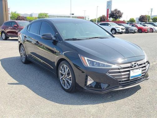 Photo 3 of 39 of 2019 Hyundai Elantra Limited