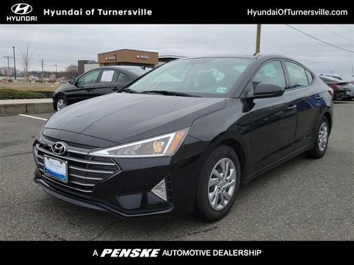 Photo 1 of 41 of 2020 Hyundai Elantra SE