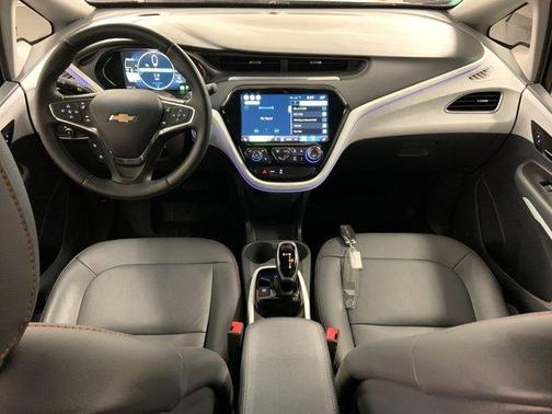 Photo 4 of 40 of 2020 Chevrolet Bolt EV Premier