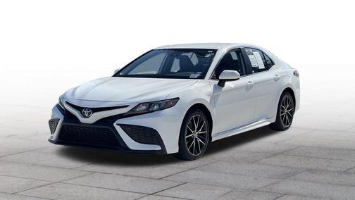 Photo 3 of 27 of 2021 Toyota Camry SE