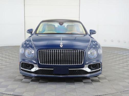 Photo 2 of 44 of 2021 Bentley Flying Spur W12