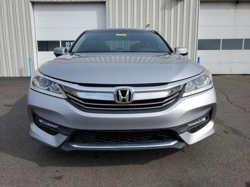 Photo 2 of 44 of 2016 Honda Accord EX-L