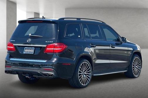 Photo 4 of 37 of 2018 Mercedes-Benz AMG GLS 63 Base 4MATIC