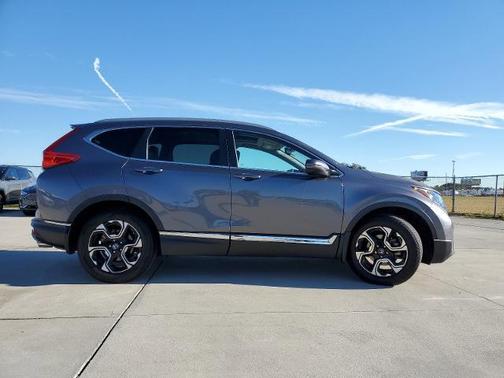 Photo 4 of 27 of 2018 Honda CR-V Touring