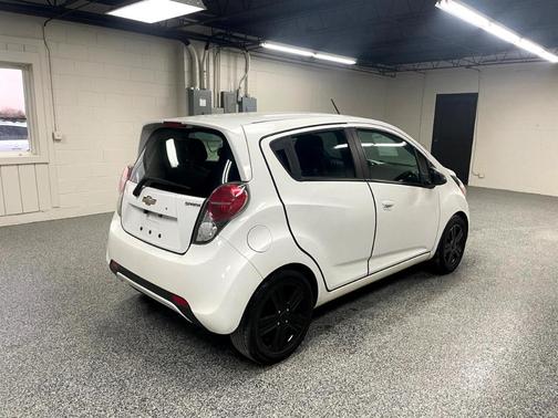 Photo 5 of 21 of 2013 Chevrolet Spark LS