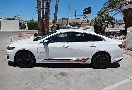 Photo 4 of 19 of 2020 Chevrolet Malibu LT