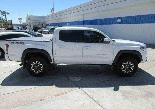 Photo 5 of 20 of 2021 Toyota Tacoma