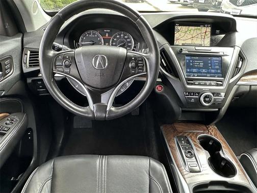 Photo 2 of 3 of 2019 Acura MDX