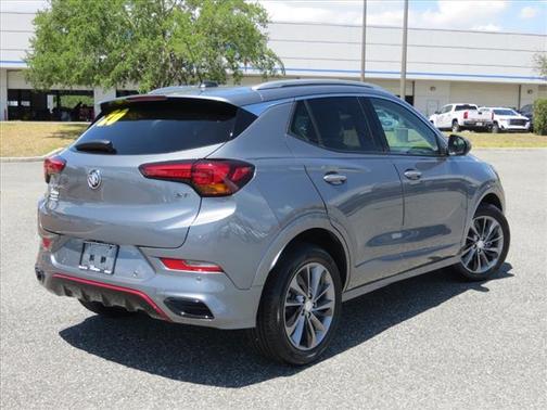 Photo 5 of 28 of 2020 Buick Encore GX Essence