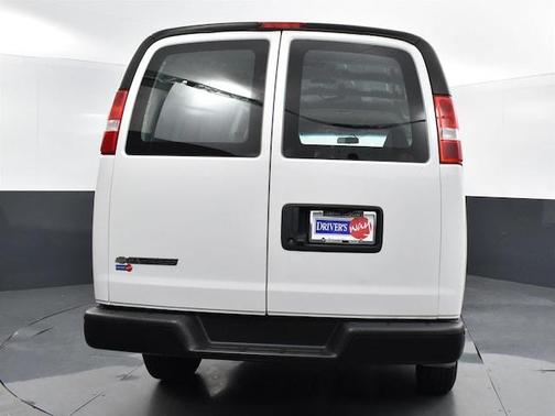 Photo 4 of 37 of 2021 Chevrolet Express 2500 Work Van