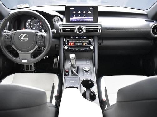 Photo 5 of 39 of 2022 Lexus IS 350 F Sport