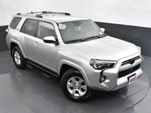 Photo 1 of 41 of 2022 Toyota 4Runner SR5