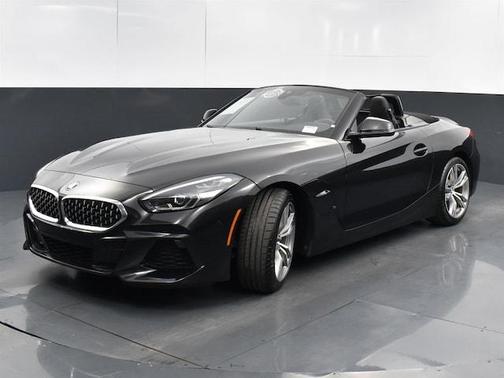Photo 2 of 37 of 2019 BMW Z4 sDrive30i