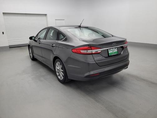 Photo 5 of 33 of 2017 Ford Fusion SE
