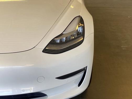 Photo 5 of 42 of 2018 Tesla Model 3 Long Range