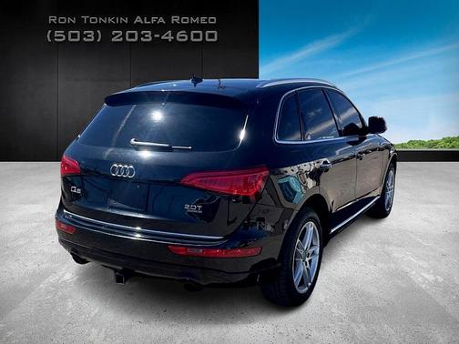 Photo 2 of 12 of 2016 Audi Q5 2.0T Premium Plus