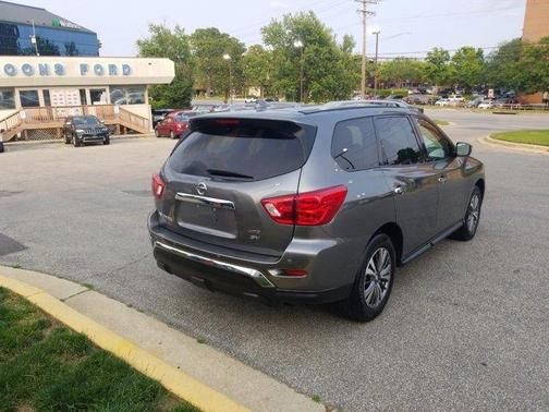 Photo 5 of 22 of 2020 Nissan Pathfinder SV