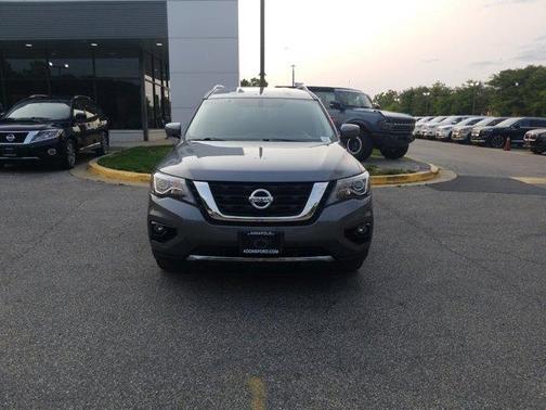 Photo 2 of 22 of 2020 Nissan Pathfinder SV