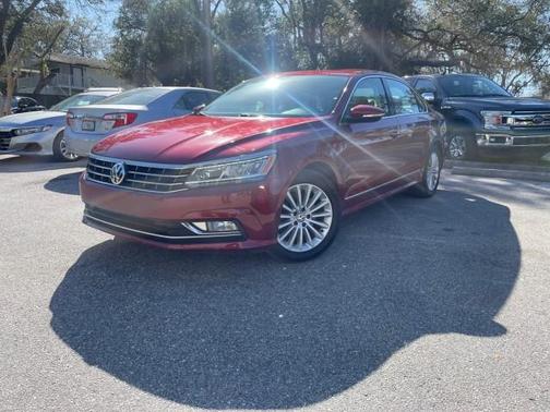 Photo 2 of 24 of 2016 Volkswagen Passat 1.8T SE w/Technology