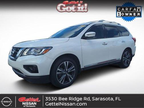 Photo 1 of 30 of 2020 Nissan Pathfinder Platinum