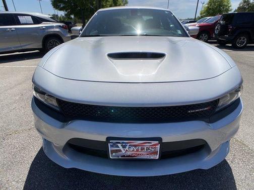 Photo 2 of 39 of 2021 Dodge Charger GT