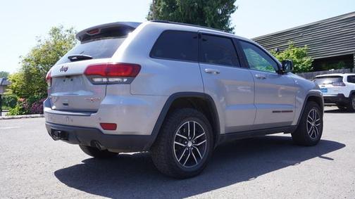 Photo 5 of 25 of 2017 Jeep Grand Cherokee Trailhawk