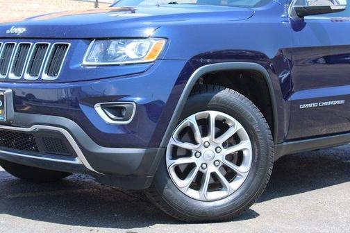 Photo 3 of 46 of 2016 Jeep Grand Cherokee Limited