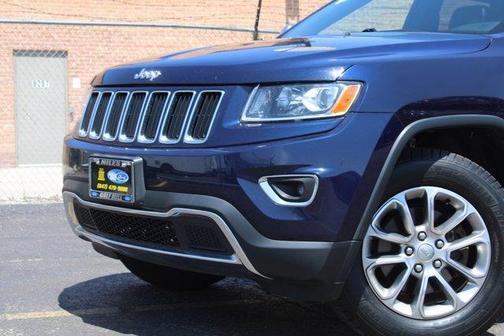 Photo 2 of 46 of 2016 Jeep Grand Cherokee Limited