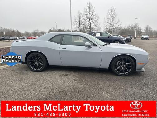 Photo 3 of 30 of 2022 Dodge Challenger GT
